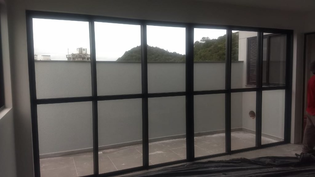 GH7 Construtora: Metro Quadrado Construções