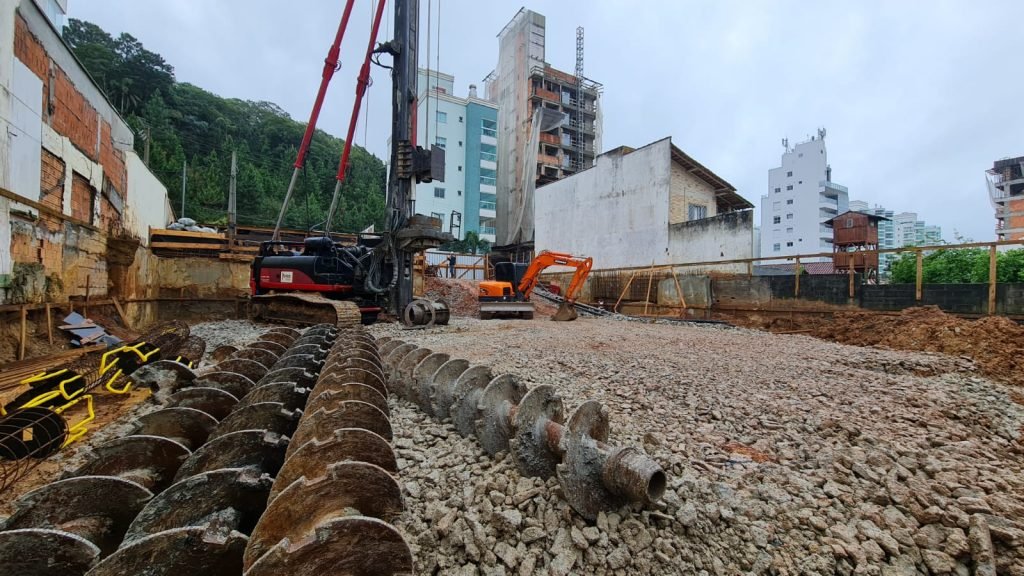 GH7 Construtora: Metro Quadrado Construções