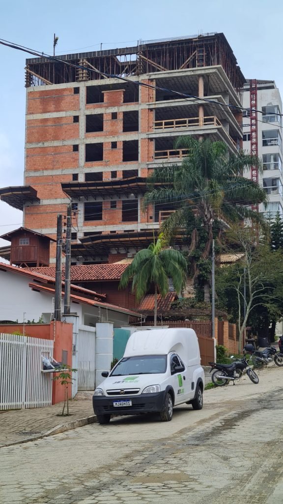 GH7 Construtora: Metro Quadrado Construções