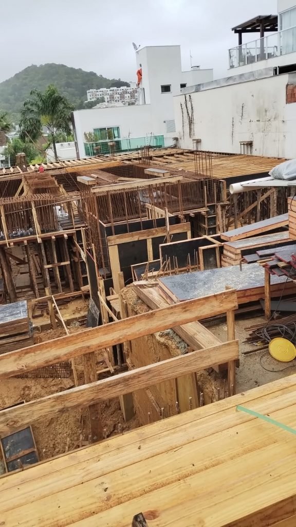 GH7 Construtora: Metro Quadrado Construções